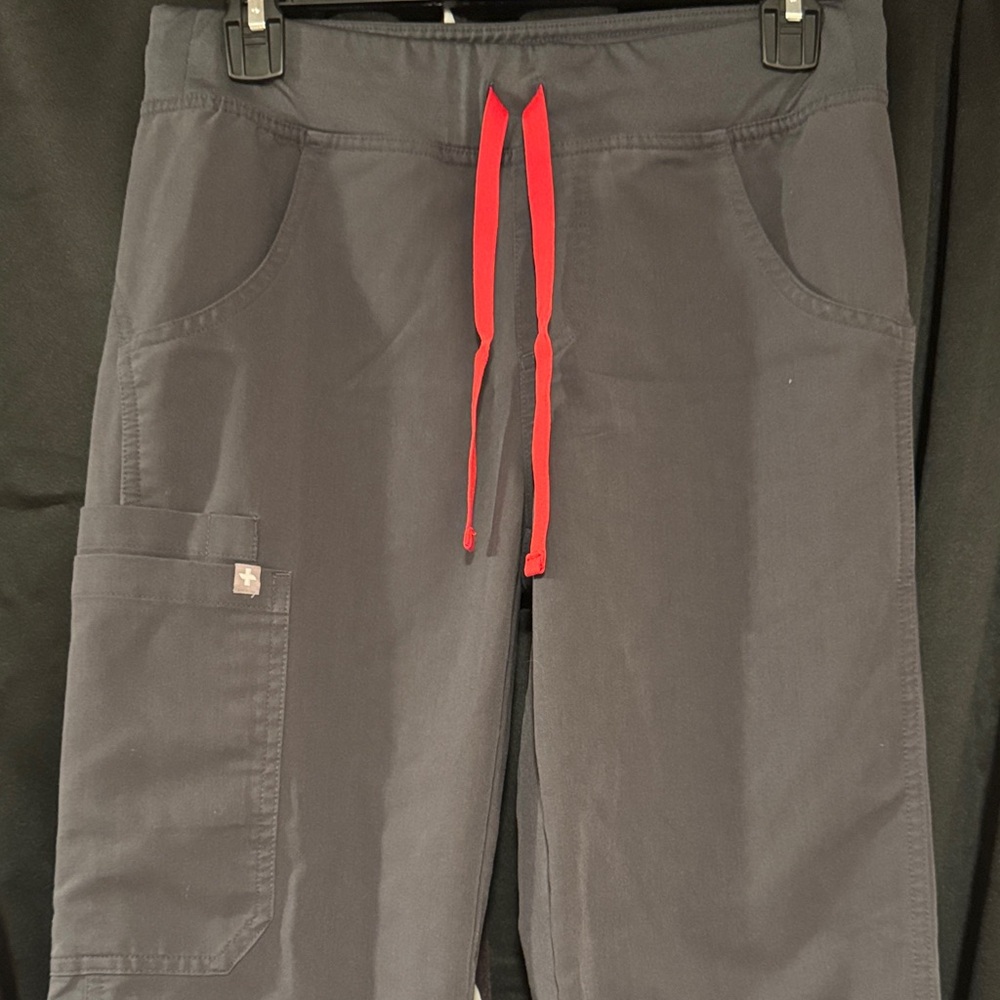 Women’s Figs Scrub Pants